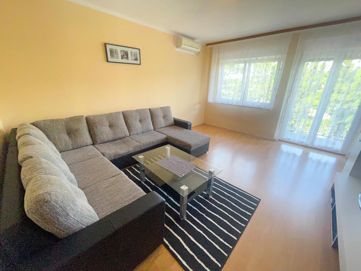 Apartmani Combaj Jadranovo Extérieur photo